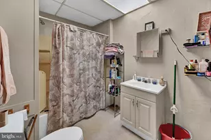 131 E Chestnut St, Hanover, PA 17331 - Photo 34