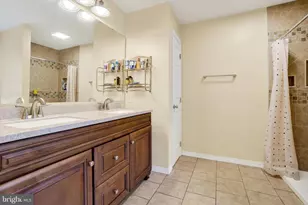 2475 Pin Oak Dr, York, PA 17406 - Photo 12