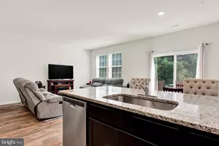 420 Maple Run Dr, York, PA 17404 - Photo 6
