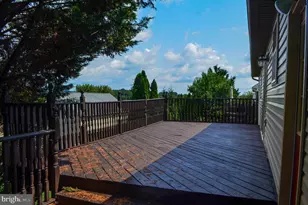 85 Chatham Ln, Red Lion, PA 17356 - Photo 6