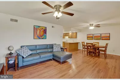 2053 Village Circle E, York, PA 17404 - Photo 6