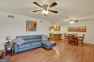2053 Village Cir E, York, PA 17404 - Photo 6