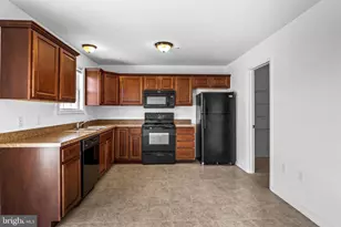 18 Breezewood Dr, Hanover, PA 17331 - Photo 16