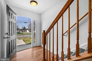 45 Nittany Ct, Hanover, PA 17331 - Photo 2