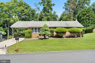 222 Oak Knoll Rd, Fairview Township, PA 17070 - Photo 2