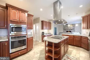 1124 Sarazen Way, York, PA 17404 - Photo 6