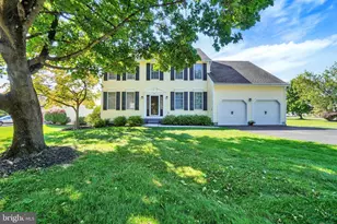 401 S Shaffer Dr, New Freedom, PA 17349 - Photo 1