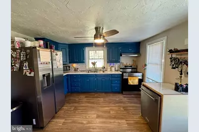 178 W Hanover Street, Spring Grove, PA 17362 - Photo 4