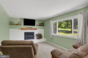 14 Carriage Rd, New Cumberland, PA 17070 - Photo 4