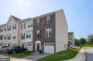 1288 Elderslie Ln, York, PA 17403 - Photo 2