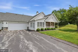 2164 Knob Hill, York, PA 17403 - Photo 1