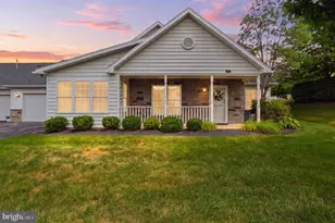 2164 Knob Hill, York, PA 17403 - Photo 2