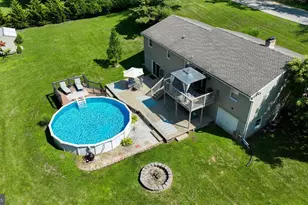 888 Country Ln, York, PA 17406 - Photo 2