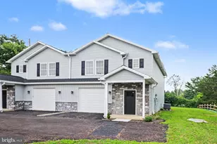 509 S Baltimore St, Dillsburg, PA 17019 - Photo 2