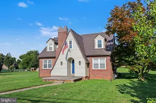 2740 N George St, York, PA 17406 - Photo 2