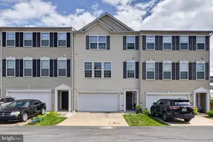 2303 Golden Eagle Dr, York, PA 17408 - Photo 1