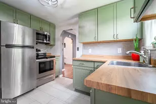 25 Keystone Dr, York, PA 17406 - Photo 6