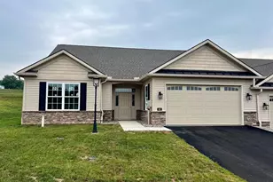405 Ledge Rock Dr, York, PA 17402 - Photo 1
