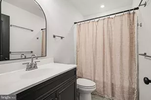 802 Blake Dr, York, PA 17402 - Photo 24