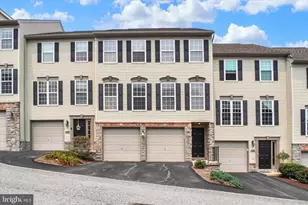 2705 Equestrian Dr, York, PA 17402 - Photo 2