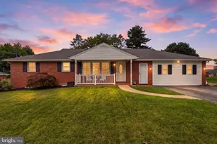 116 E Clearview Dr, Shrewsbury, PA 17361 - Photo 2