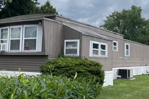 114 Starview Blvd, Mount Wolf, PA 17347 - Photo 2