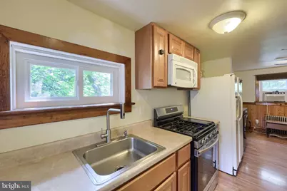 429 N Pleasant Avenue, Dallastown, PA 17313 - Photo 6