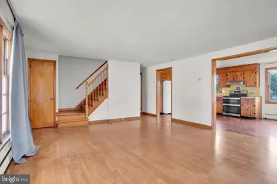 130 W Highland Avenue, Spring Grove, PA 17362 - Photo 2