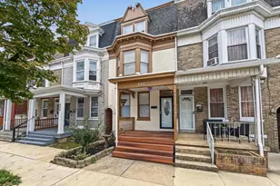 832 E Philadelphia St, York, PA 17403 - Photo 2