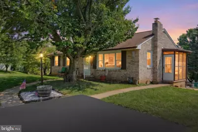 132 E King Street, Dallastown, PA 17313 - Photo 1