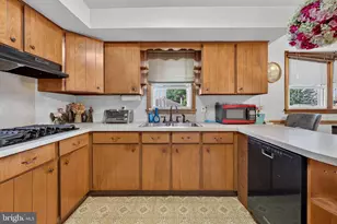 2329 Redwood Rd, York, PA 17408 - Photo 14