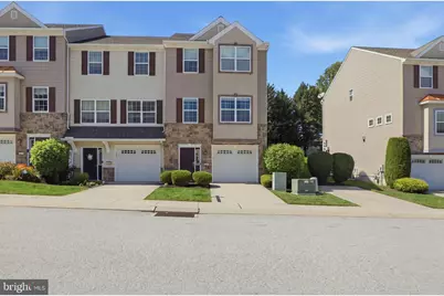 2450 Schultz Way, York, PA 17402 - Photo 2