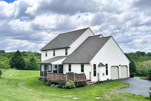 739 Monarch Dr, York, PA 17403 - Photo 2