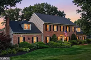 2247 Spangler Cir, York, PA 17406 - Photo 2