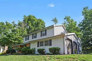 7 Pine Tree Dr, New Cumberland, PA 17070 - Photo 1