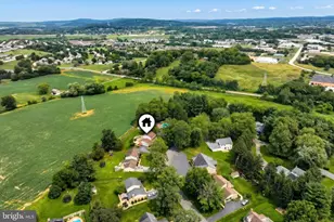 1990 Brian Ln, York, PA 17404 - Photo 8