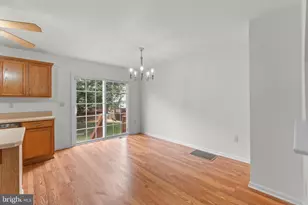 2711 Hunt Club Dr, York, PA 17402 - Photo 16