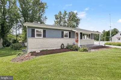 12 Essex Circle Dr, Shrewsbury, PA 17361 - Photo 2