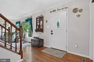 3060 Whitehurst Ct, York, PA 17404 - Photo 4