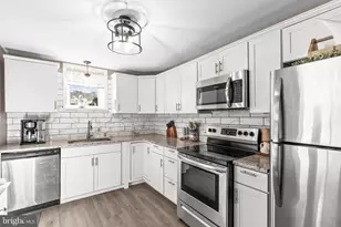 37 N Lee St, Hellam, PA 17406 - Photo 12