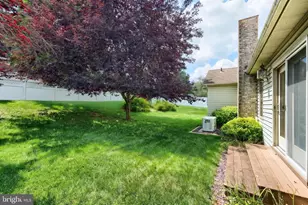 2874 Sparrow Dr, York, PA 17408 - Photo 4