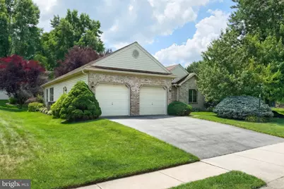 2874 Sparrow Drive, York, PA 17408 - Photo 2