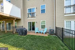 1247 Rannoch Ln, York, PA 17403 - Photo 8