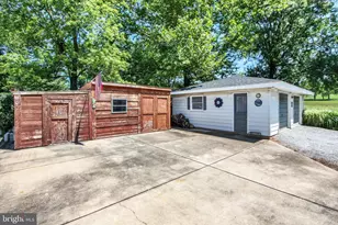 111 N 6th St, Mount Wolf, PA 17347 - Photo 22