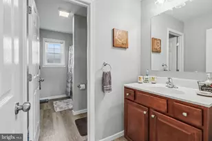 1215 Aylesbury Ln, York, PA 17404 - Photo 22