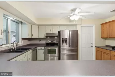 11 Springwood Avenue, Stewartstown, PA 17363 - Photo 14