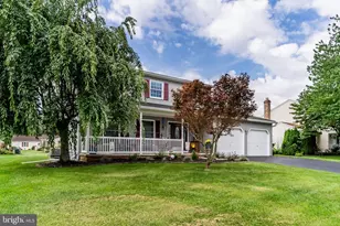 116 Greenbriar Ln, Dillsburg, PA 17019 - Photo 2