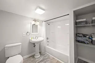 810 W Middle St, Hanover, PA 17331 - Photo 20