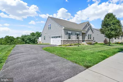 1174 Alta Vista Way, Seven Valleys, PA 17360 - Photo 4