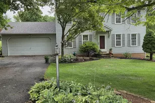 7 Cardinal Dr, Glen Rock, PA 17327 - Photo 1